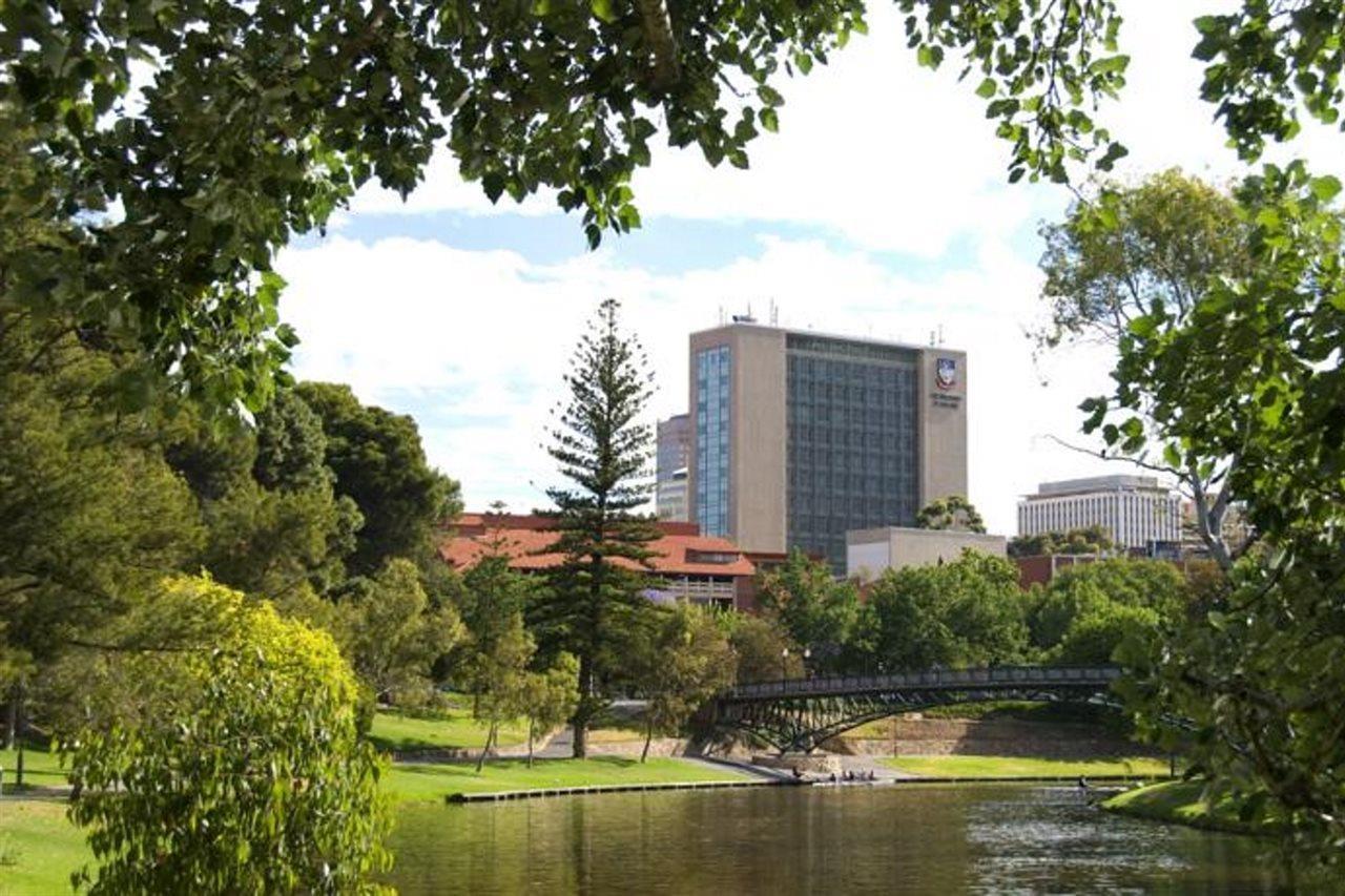 Quest On Franklin Aparthotel Adelaide Bagian luar foto