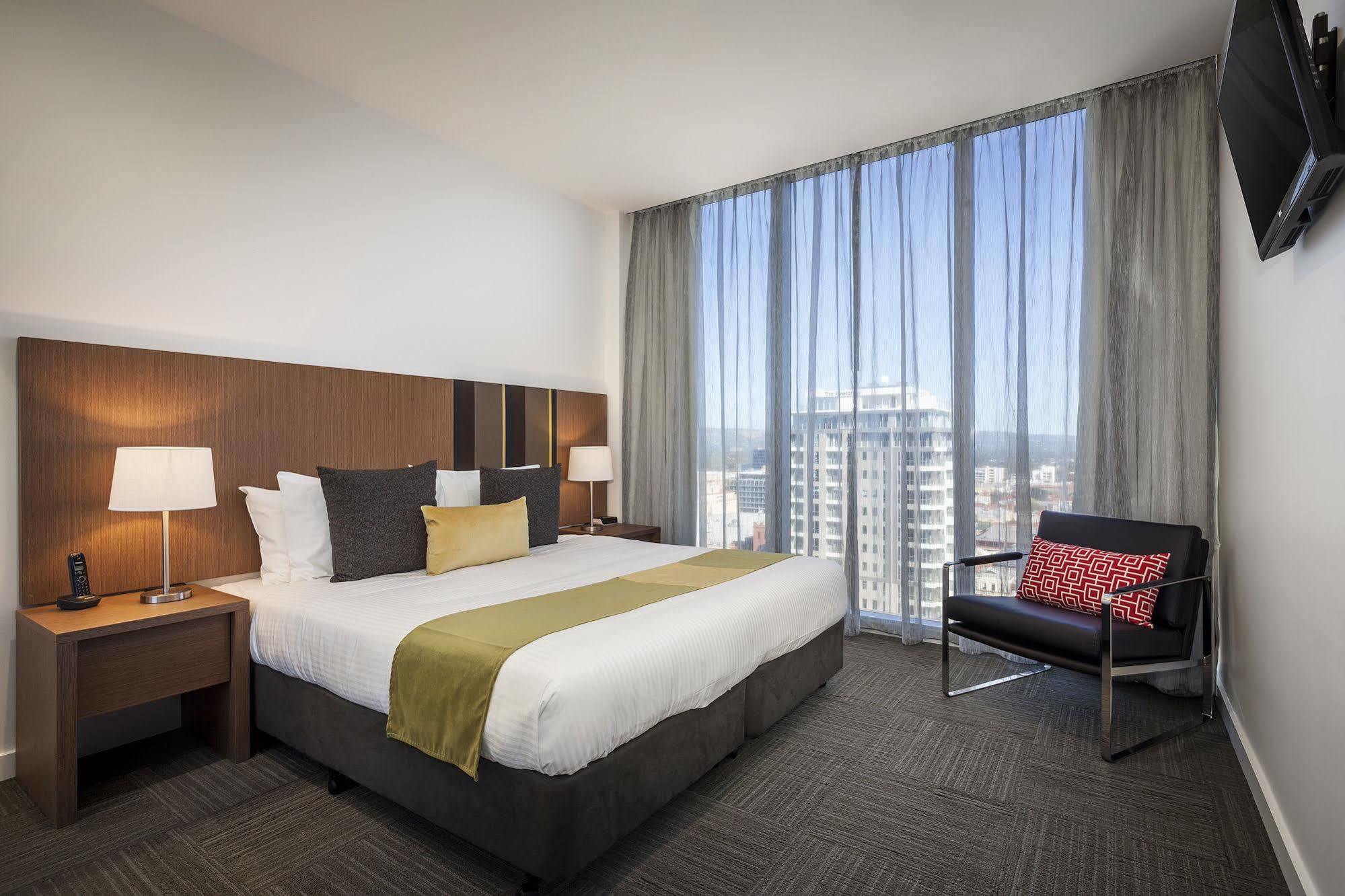 Quest On Franklin Aparthotel Adelaide Bagian luar foto