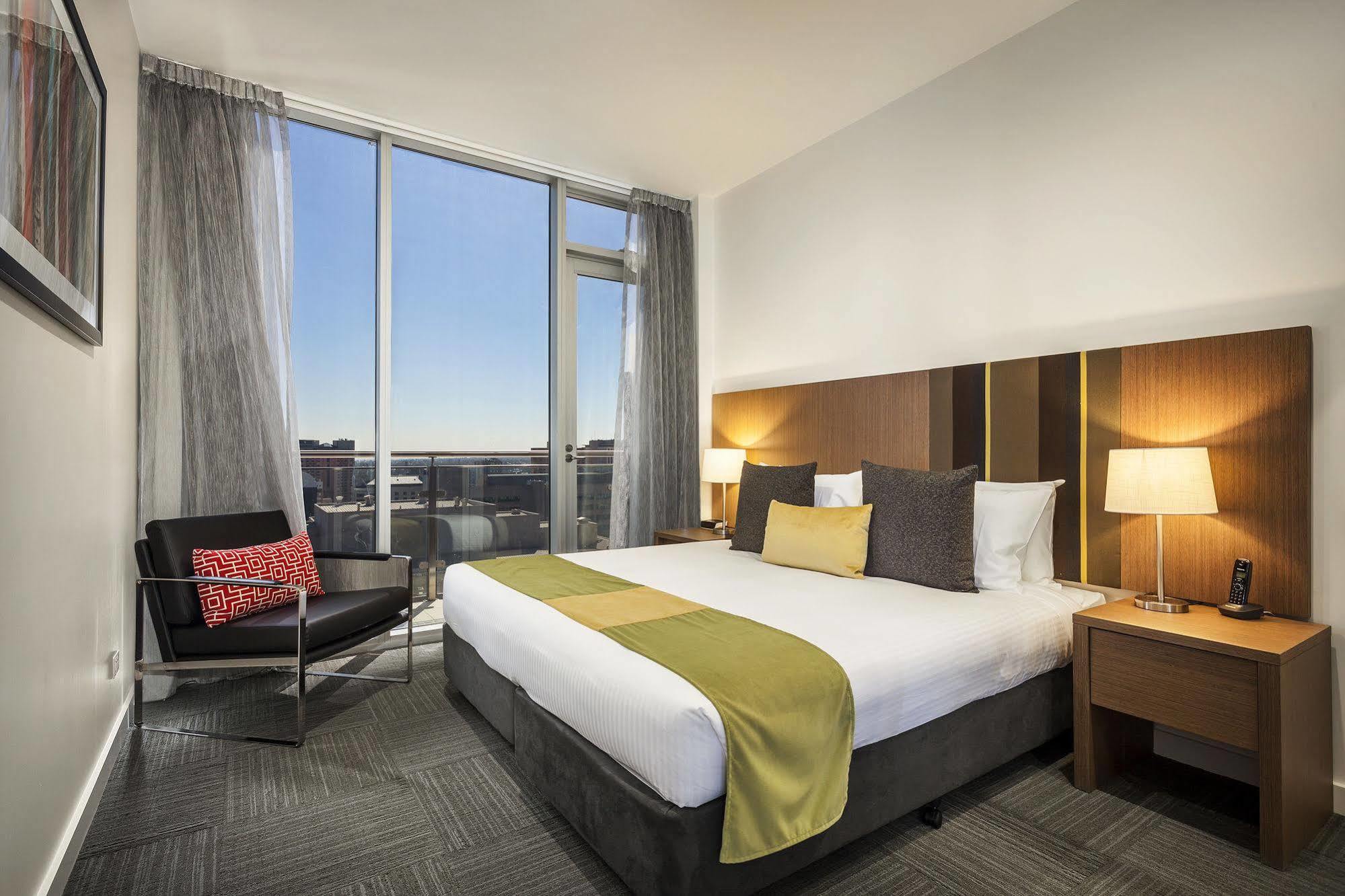 Quest On Franklin Aparthotel Adelaide Bagian luar foto